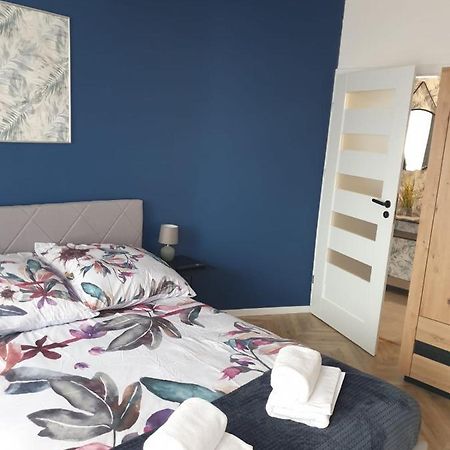 אופולה Modern Apartment מראה חיצוני תמונה