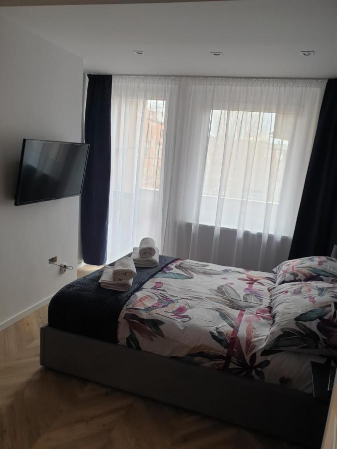 אופולה Modern Apartment מראה חיצוני תמונה