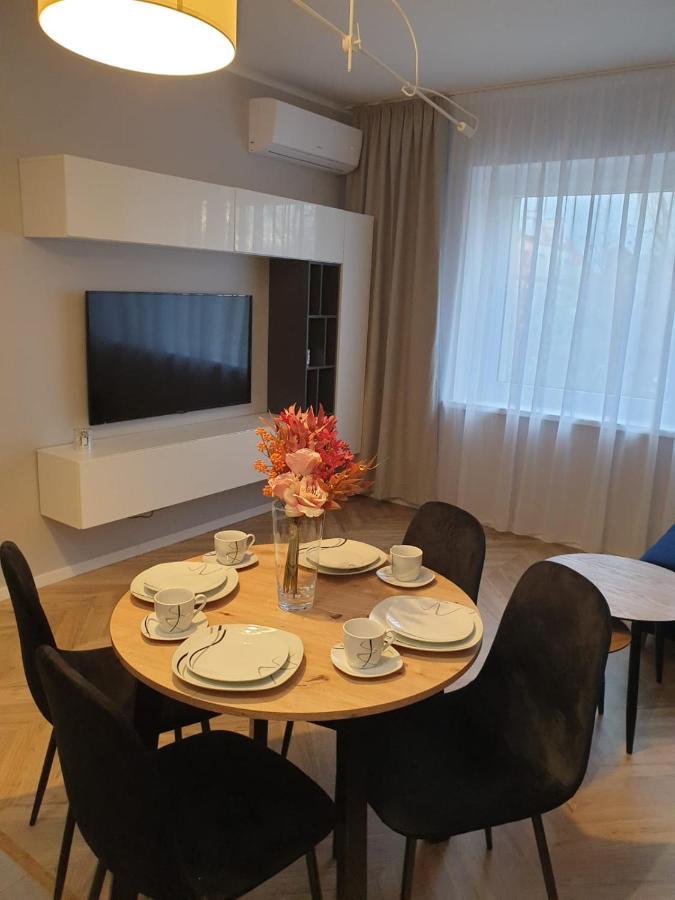 אופולה Modern Apartment מראה חיצוני תמונה